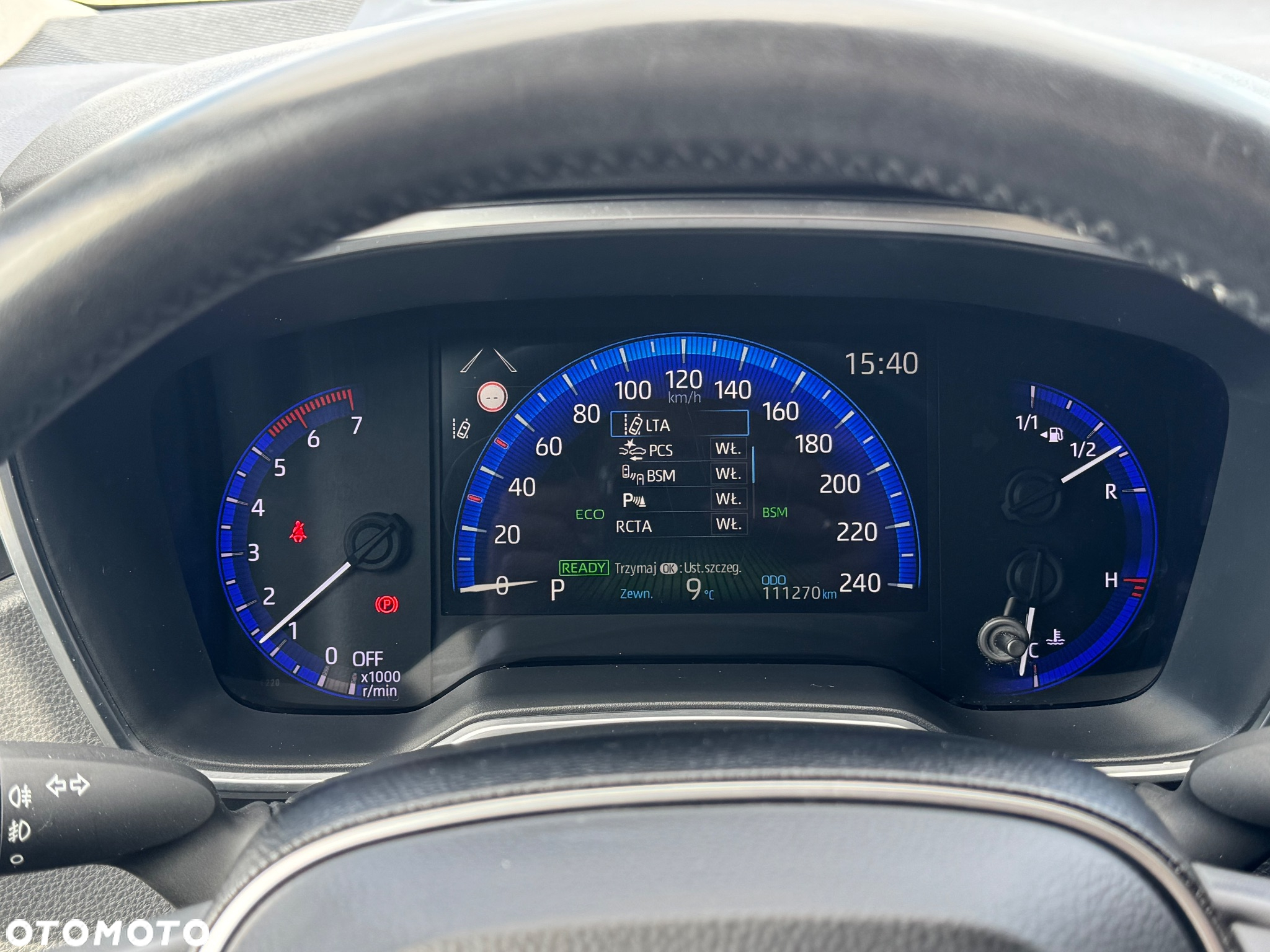 Toyota Corolla 1.8 Hybrid Executive - 19