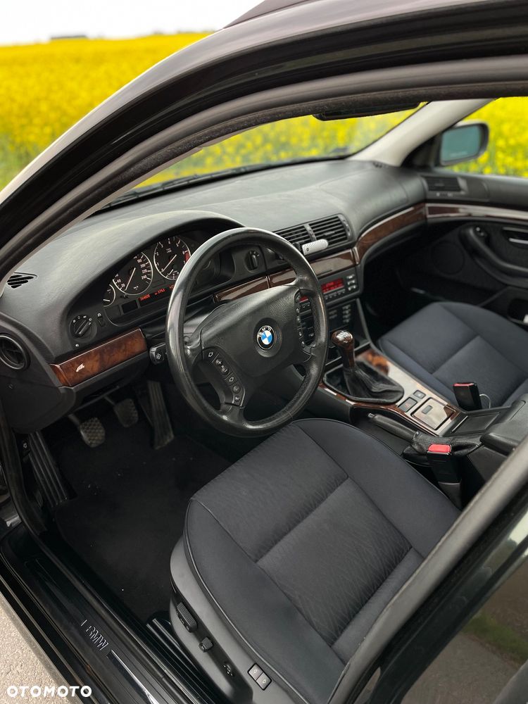 BMW Seria 5 520i - 18
