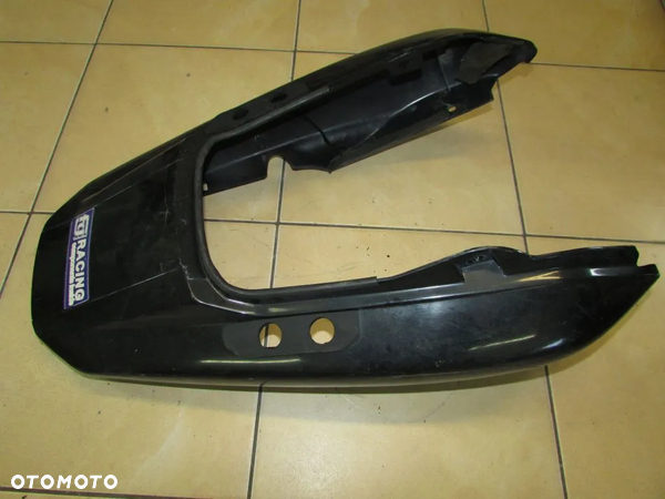 YAMAHA FZS 600 FAZER 98-02 zadupek ogon tył czarny