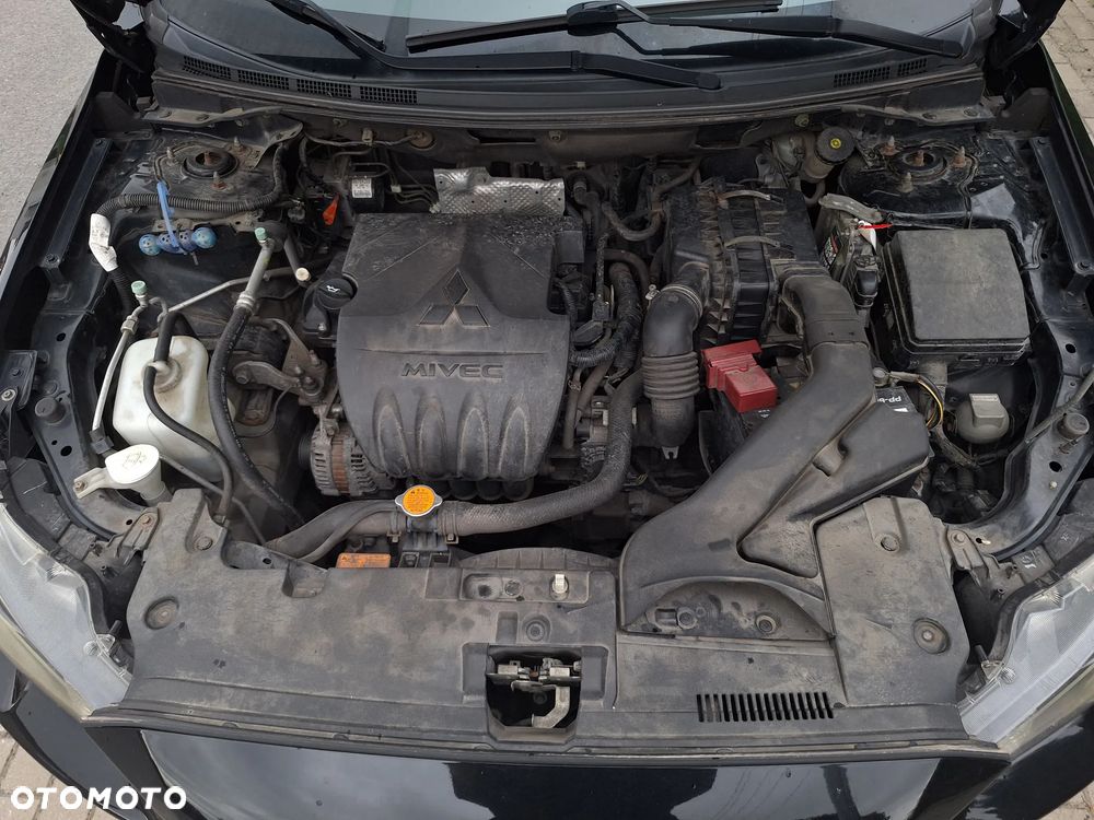 Mitsubishi Lancer 1.5 Invite - 10