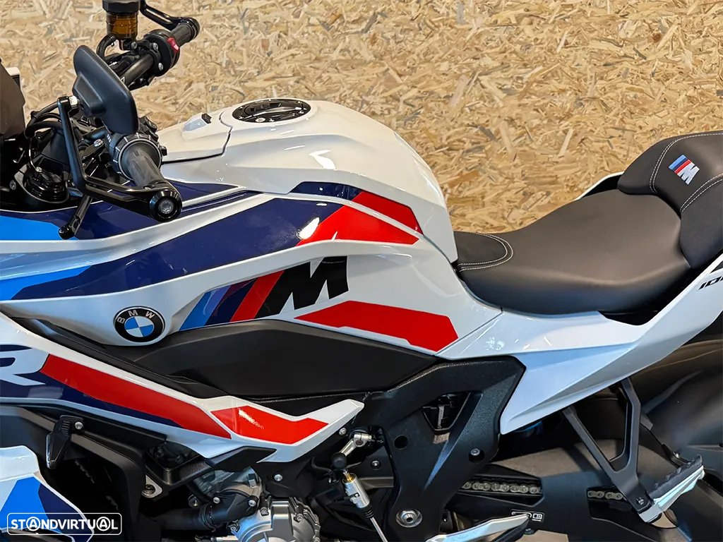 BMW M 1000 XR - 16