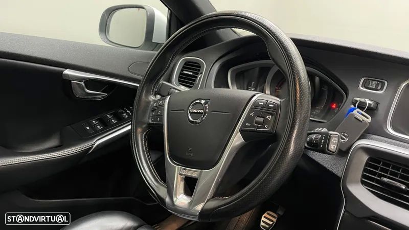 Volvo V40 2.0 D2 R-Design - 37
