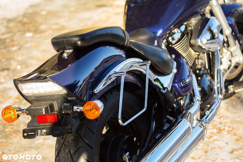 Suzuki Intruder - 20