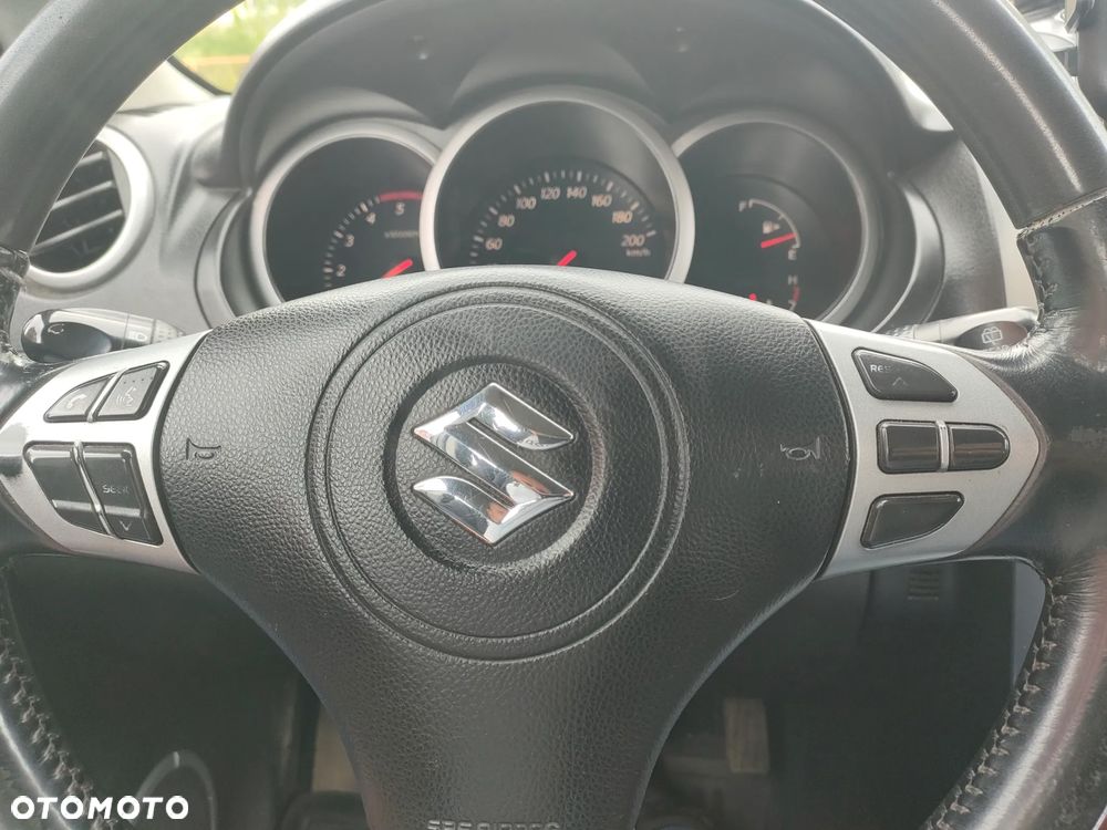 Suzuki Grand Vitara 1.9 DDiS Comfort DPF Limited - 10