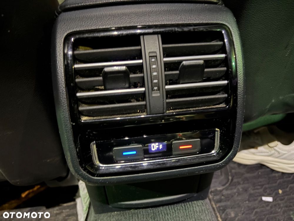 Volkswagen Passat 2.0 TDI BMT 4Mot Highline DSG - 6