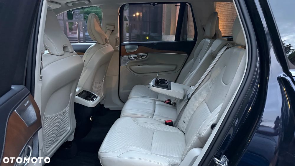 Volvo XC 90 D5 AWD Inscription 7os - 13