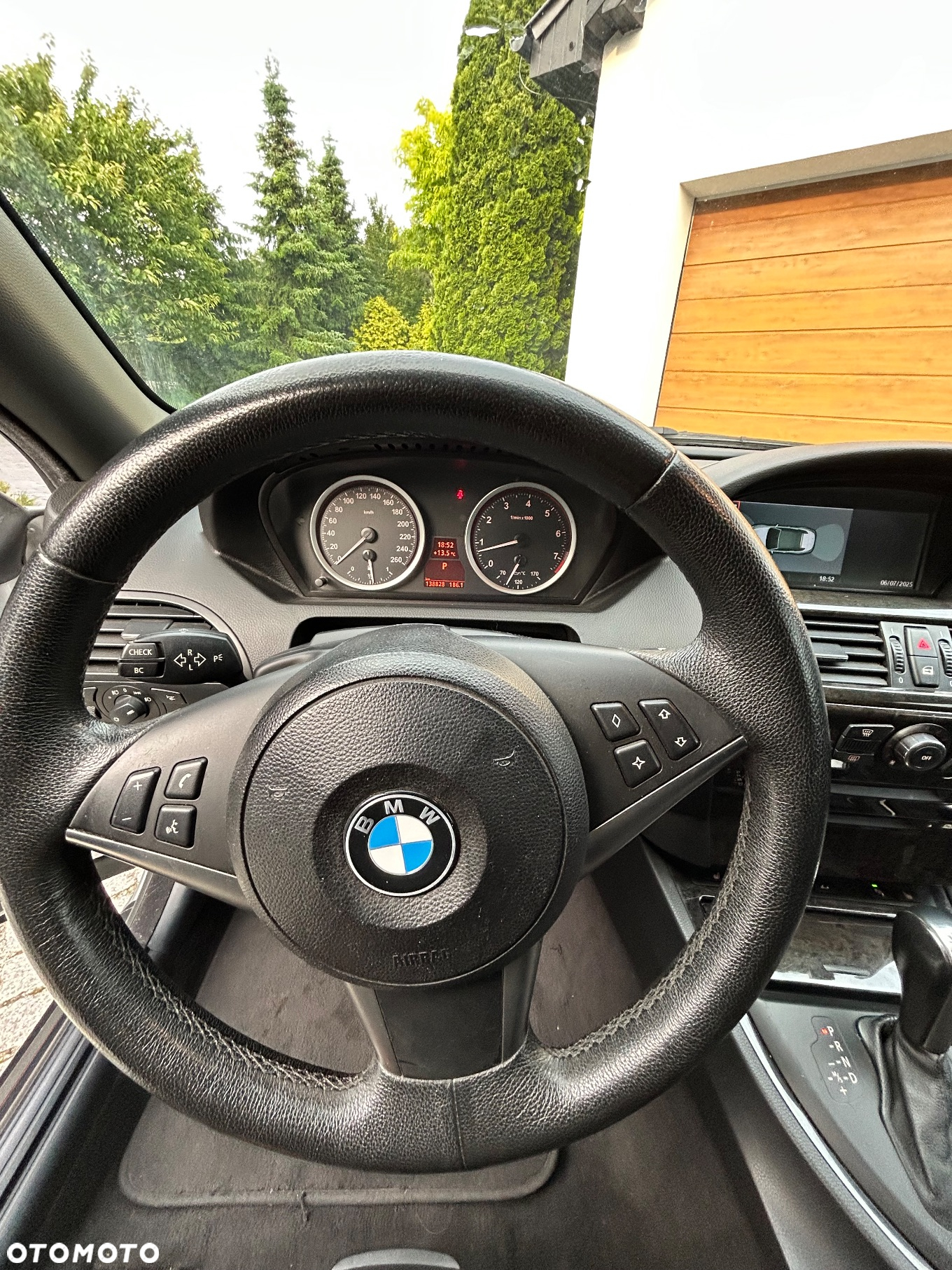 BMW Seria 6 650 i - 6