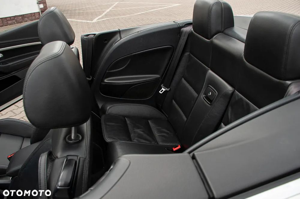 Volkswagen Eos 2.0 TDI DPF BlueMotion Technology Exclusive - 24