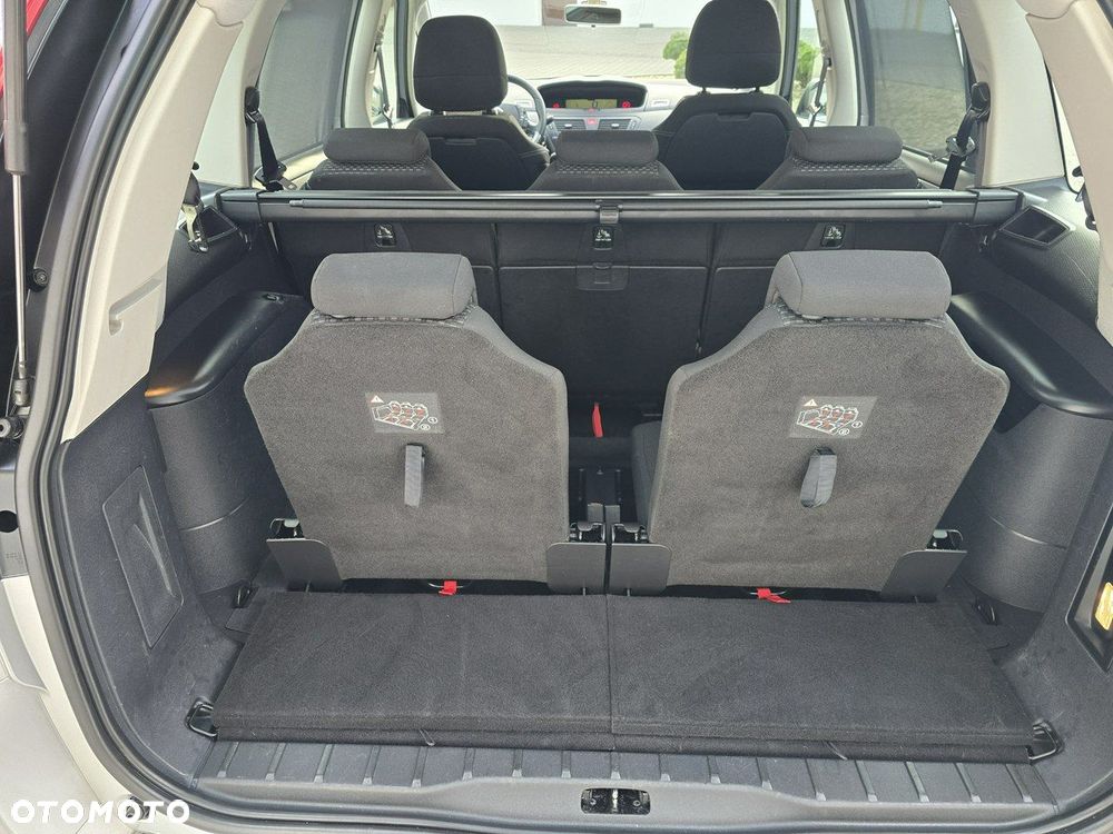 Citroën C4 Grand Picasso - 17