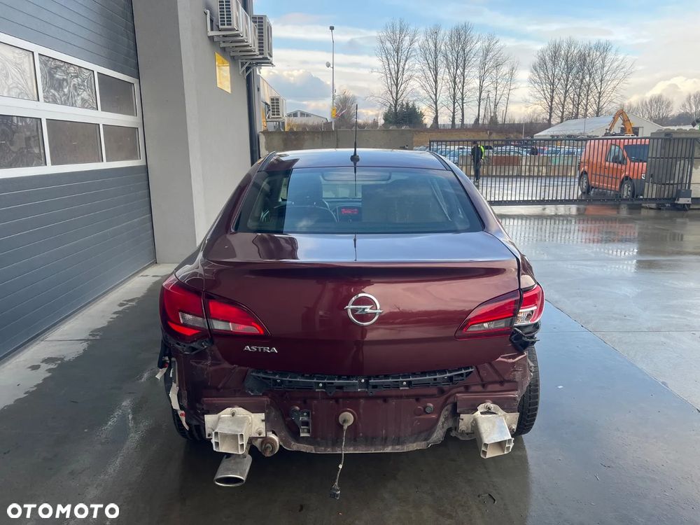 Opel Astra - 4