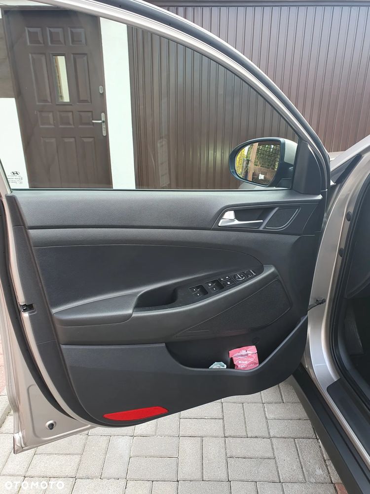 Hyundai Tucson 1.7 CRDI BlueDrive Classic 2WD - 11