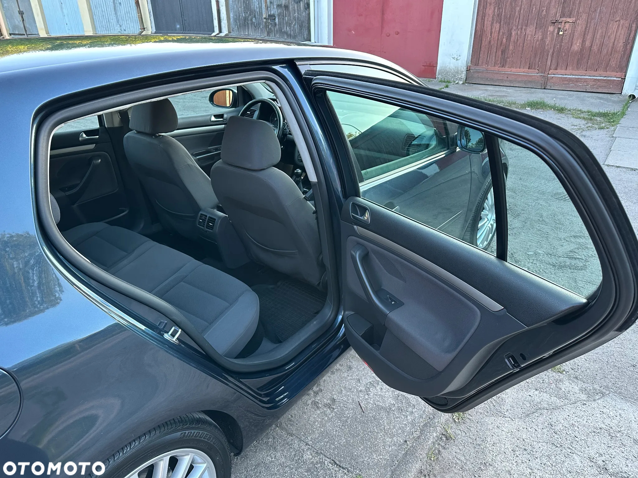 Volkswagen Golf - 37