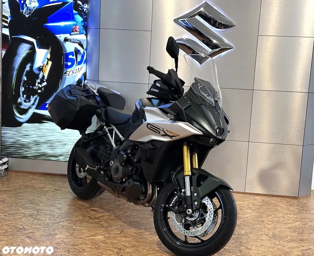 Suzuki GSX