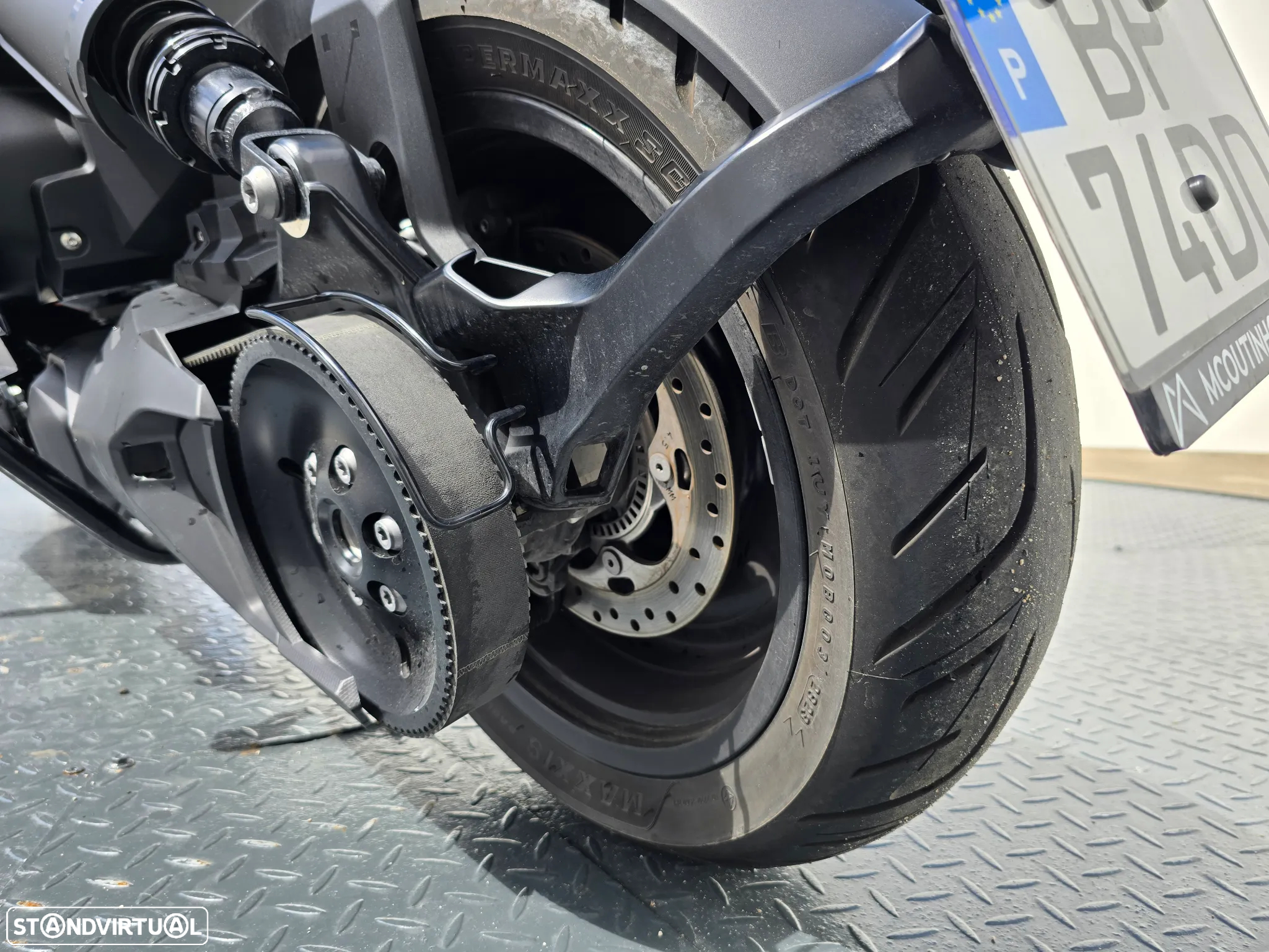 BMW CE 04 - 20