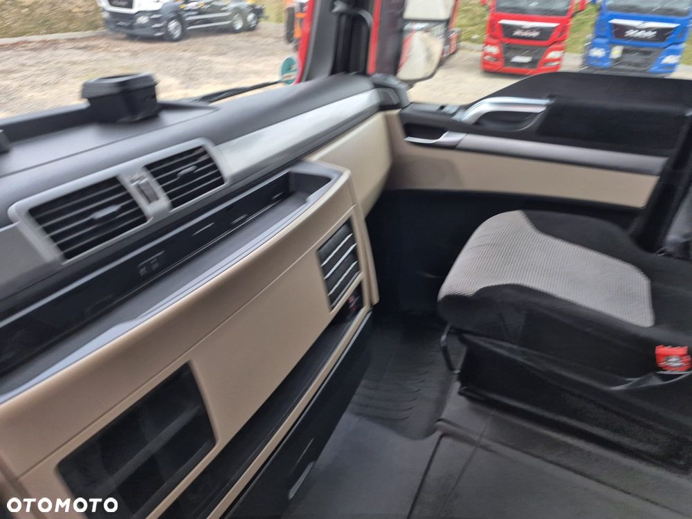 MAN TGX 18.460 / EURO 6 / ACC / XLX - 12