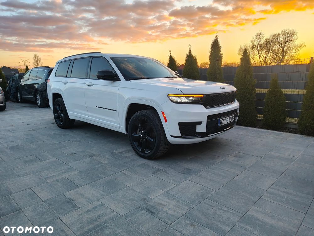 Jeep Grand Cherokee - 1