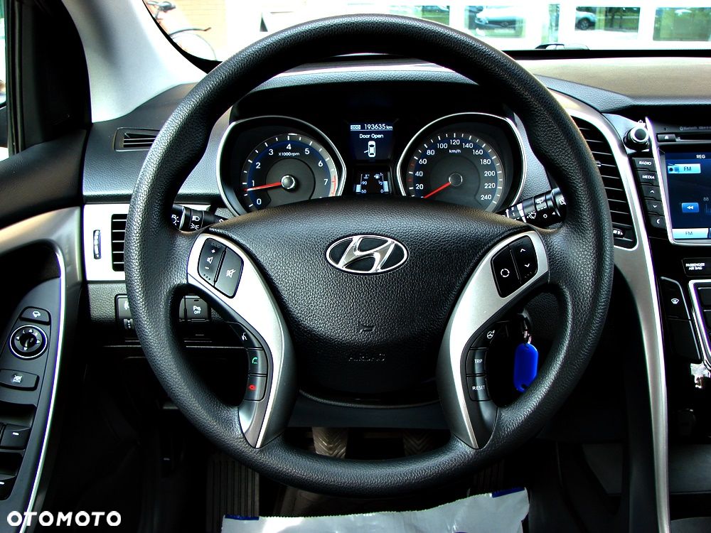 Hyundai i30 1.4 Intro Edition - 27
