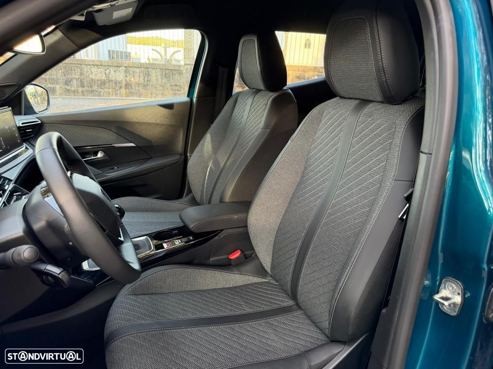 Peugeot 2008 1.2 PureTech Allure Pack - 9