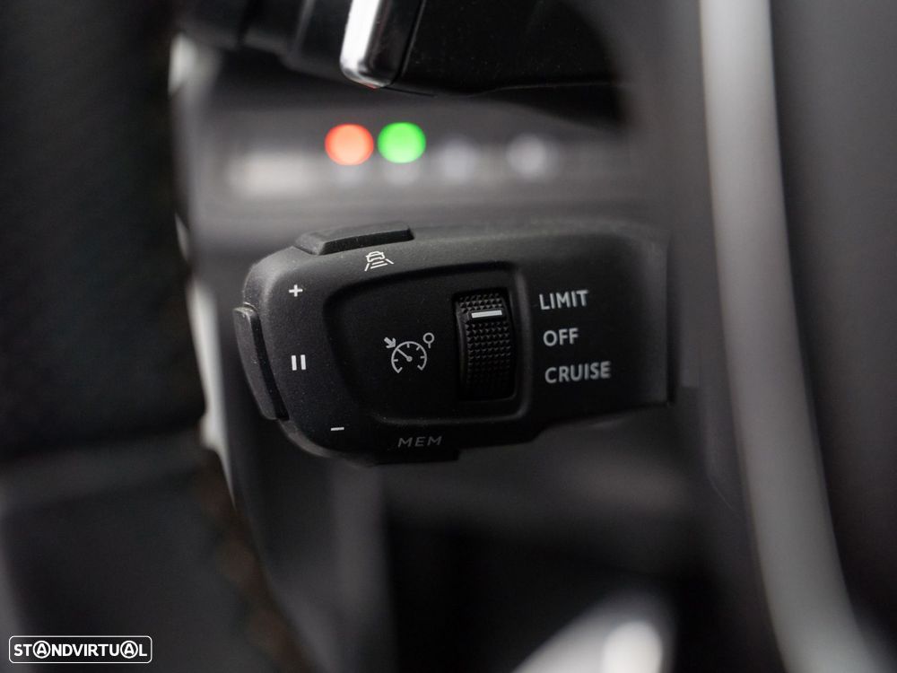 Peugeot 3008 1.6 Hybrid GT Pack e-EAT8 - 20