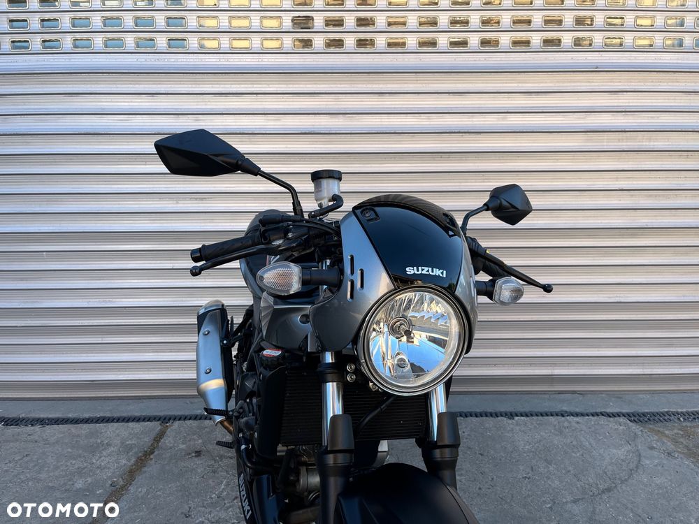 Suzuki SV - 20