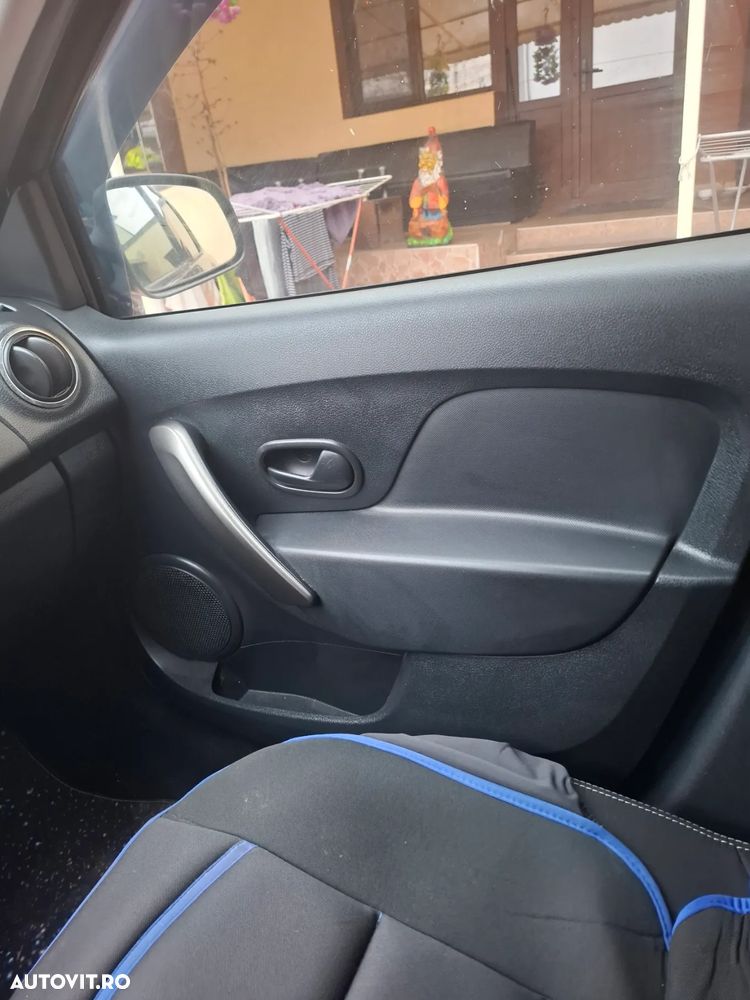 Dacia Sandero - 11