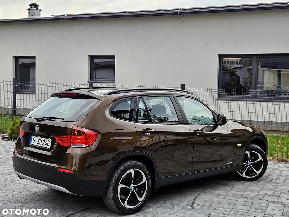 BMW X1 sDrive18i - 12