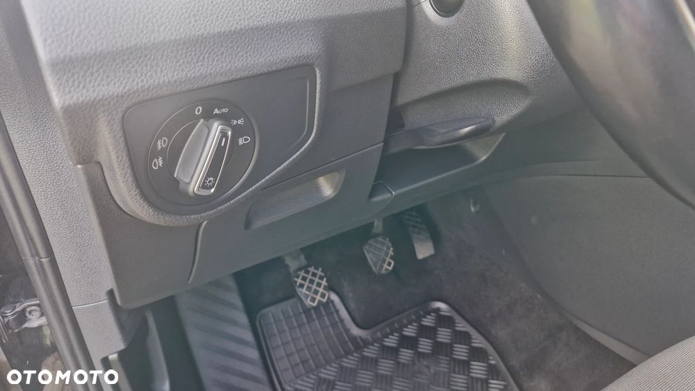 Volkswagen Golf Sportsvan SV 2.0 TDI BMT Highline - 18