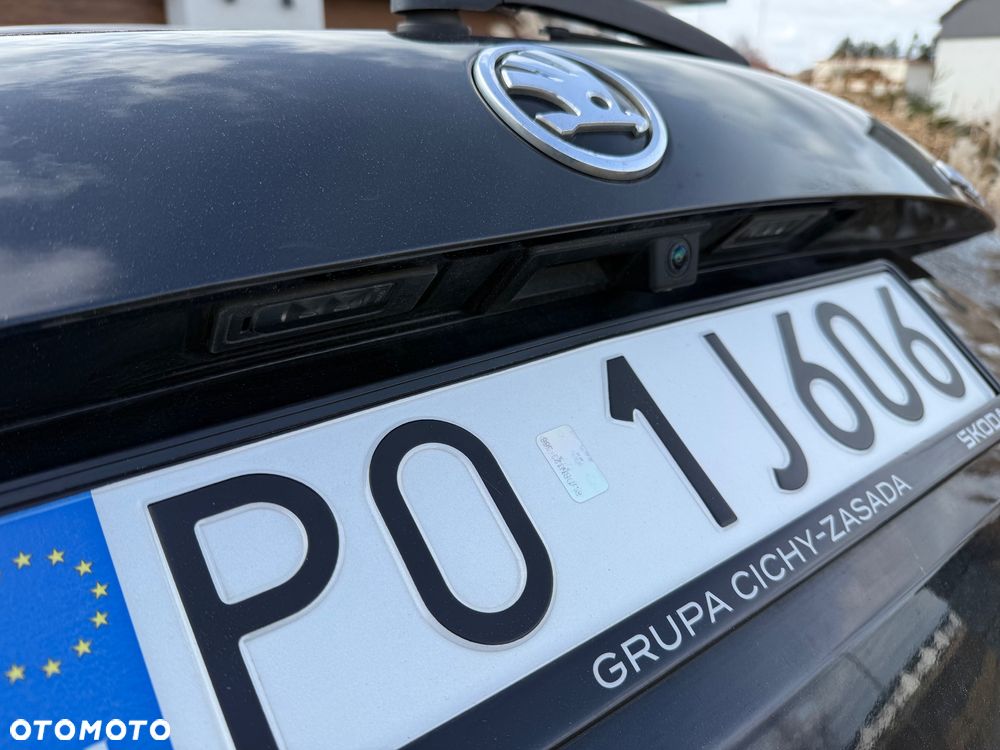 Skoda Octavia 2.0 TDI RS - 19