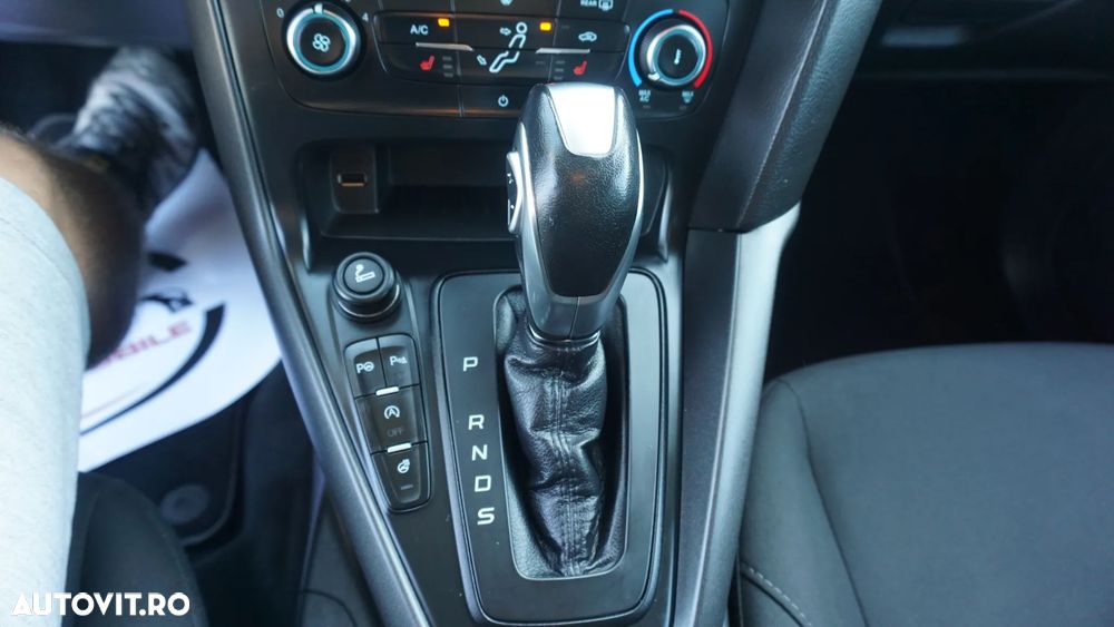 Ford Focus 1.5 TDCi DPF Start-Stopp-System Aut. Business - 28