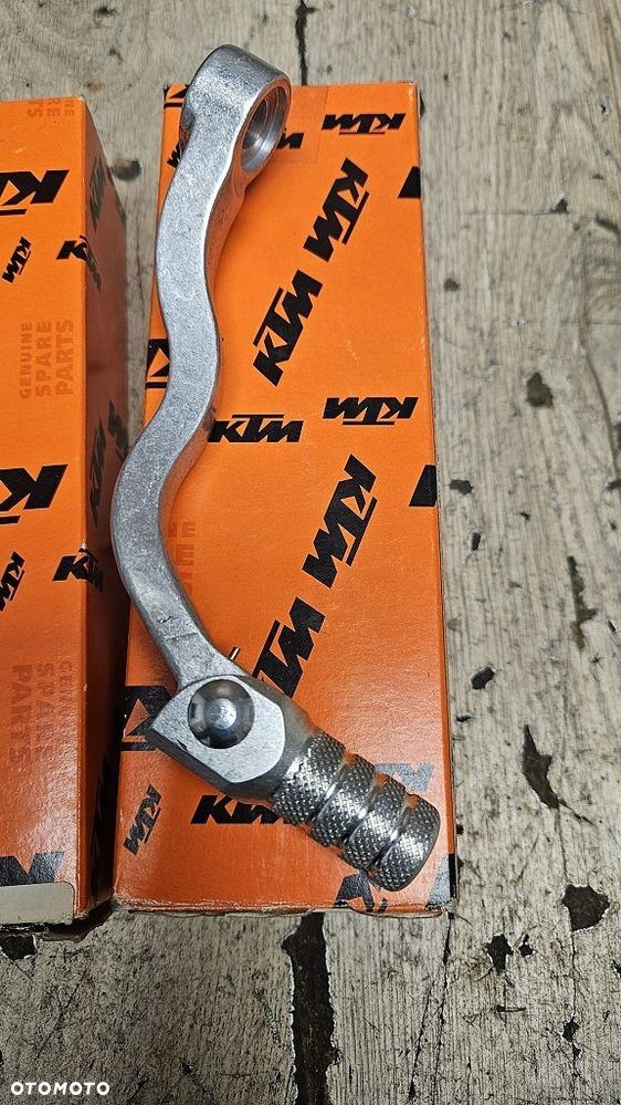 Dźwignia zmiany biegów KTM 125 200 250 300 380  54834031000 - 3