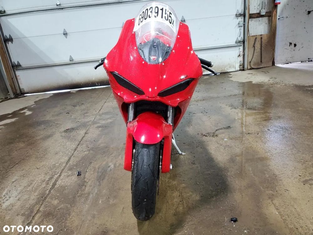 Ducati Panigale V4 - 2
