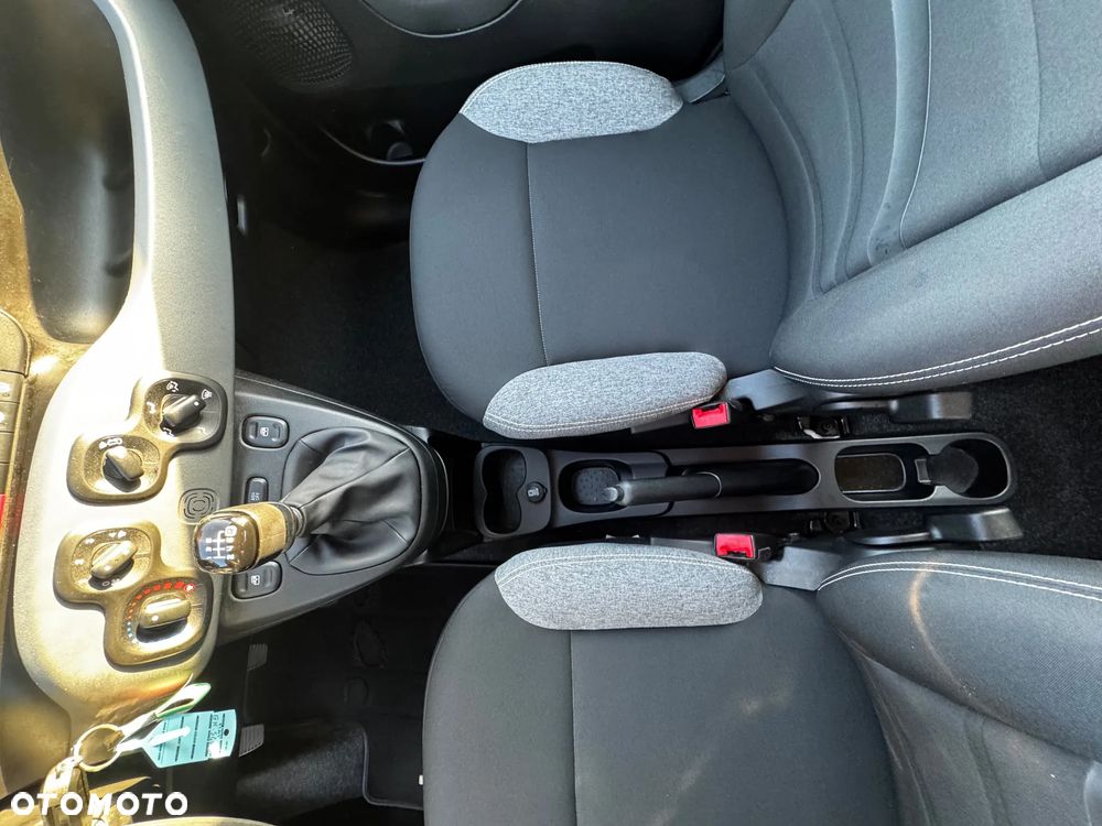 Fiat Panda 1.0 Hybrid Trussardi - 30