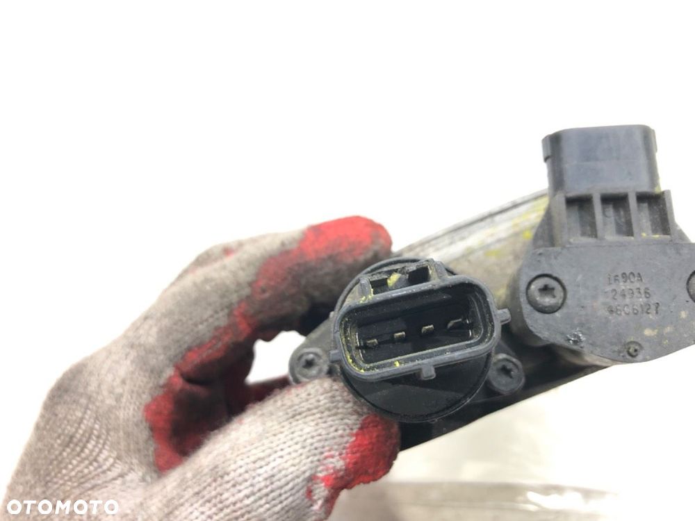 PRZEPUSTNICA - 45.00 PLN - CHRYSLER 300M (LR) 1998 - 2004 2.7 V6 24V 150 kW [204 KM] benzyna 2000 - - 5