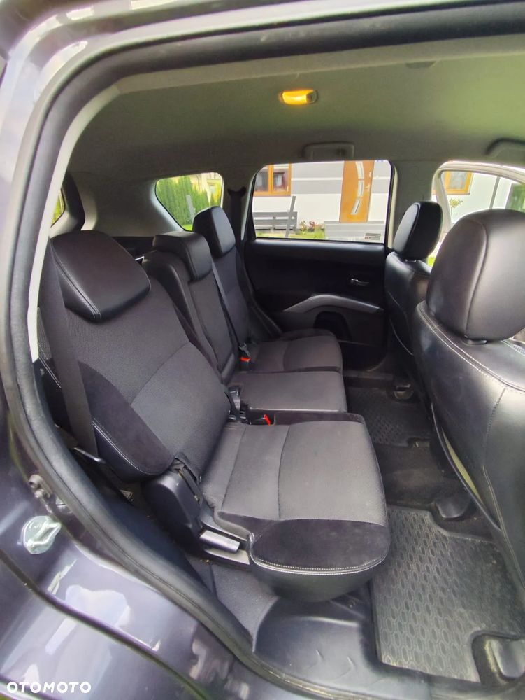 Mitsubishi Outlander 2.0 2WD Invite - 14