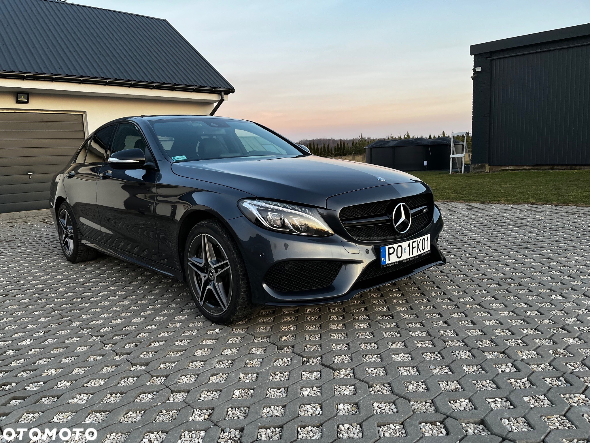 Mercedes-Benz Klasa C 250 (BlueTEC) d 4Matic 7G-TRONIC AMG Line - 37