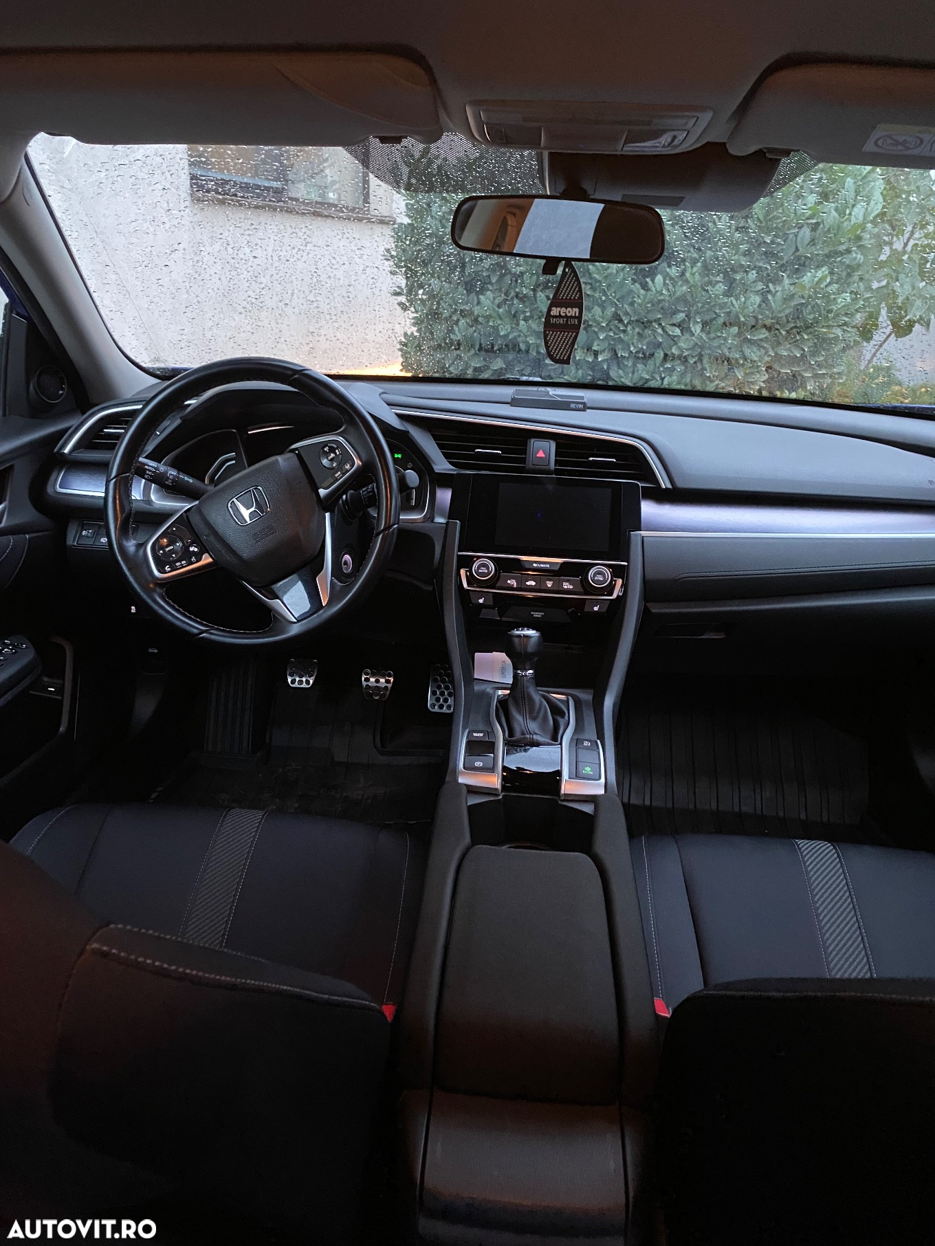 Honda Civic 1.5 VTEC Turbo Sport - 11