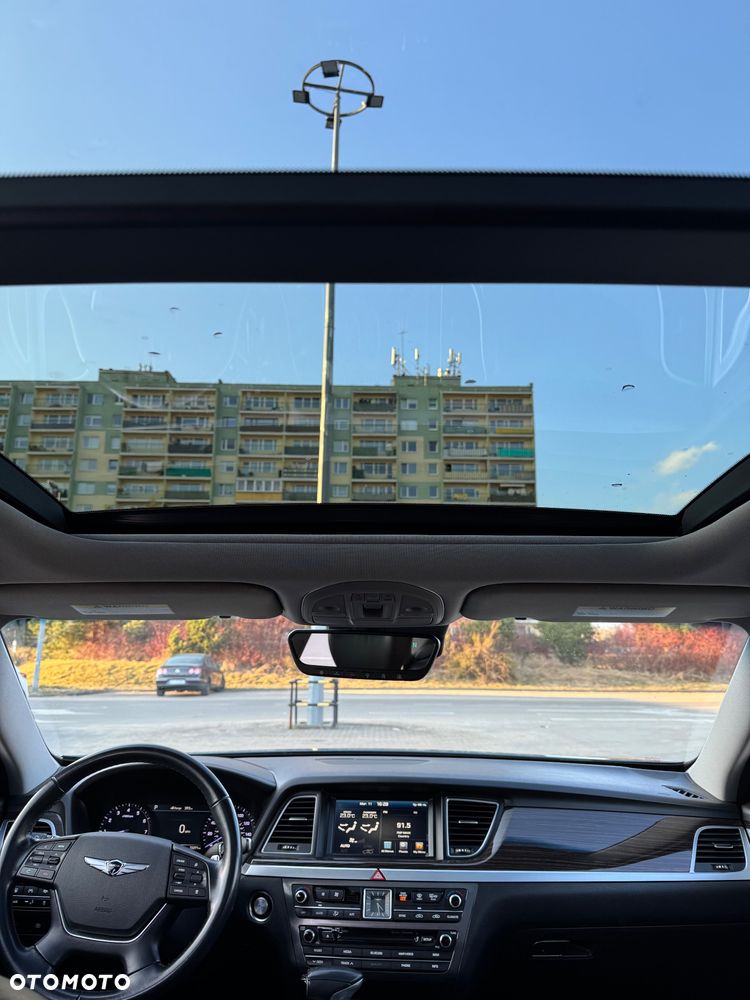 Hyundai Genesis - 29