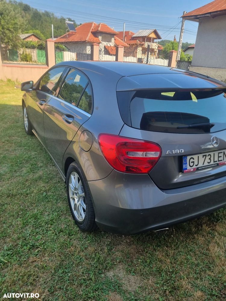 MERCEDES-BENZ A-Class 2015 — imagine 4