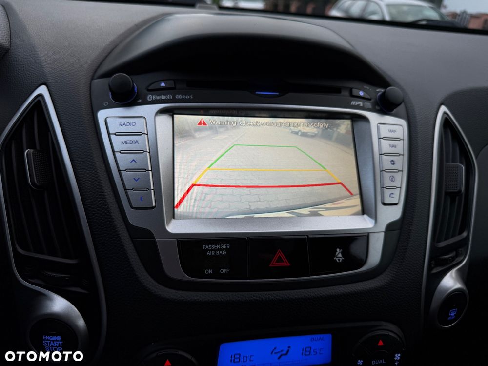 Hyundai ix35 2.0 CRDi 4WD Automatik Premium - 18