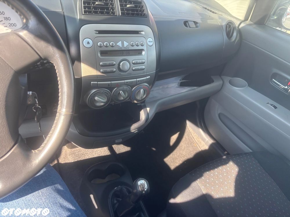 Daihatsu Sirion 1.3 - 31