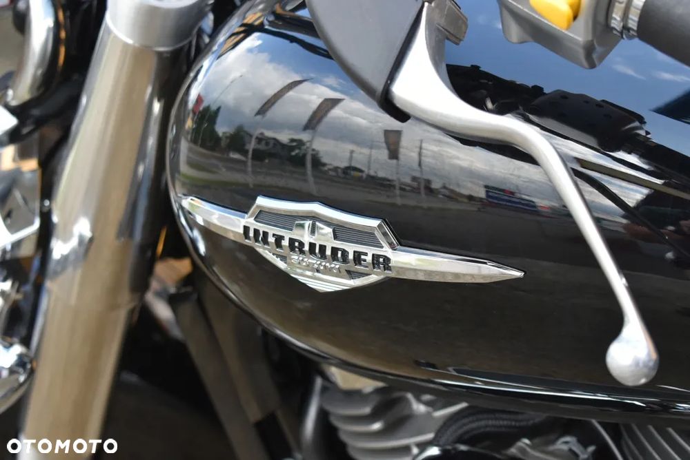 Suzuki Intruder - 21