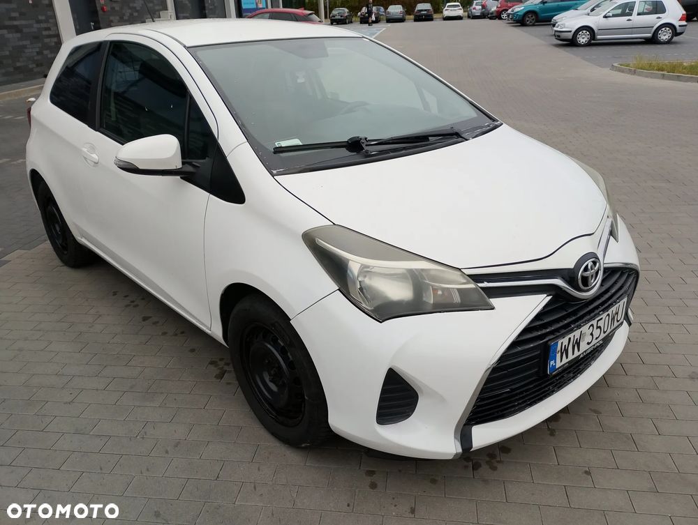 Toyota YARIS - 3