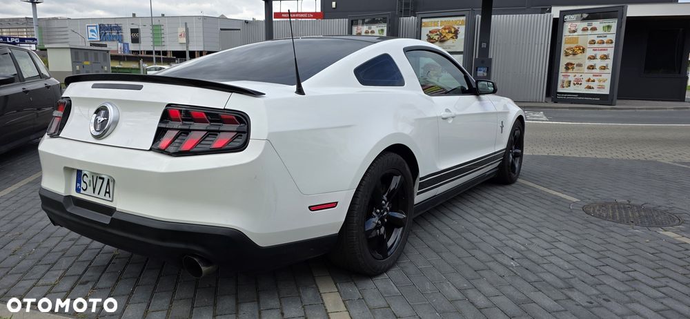 Ford Mustang - 4