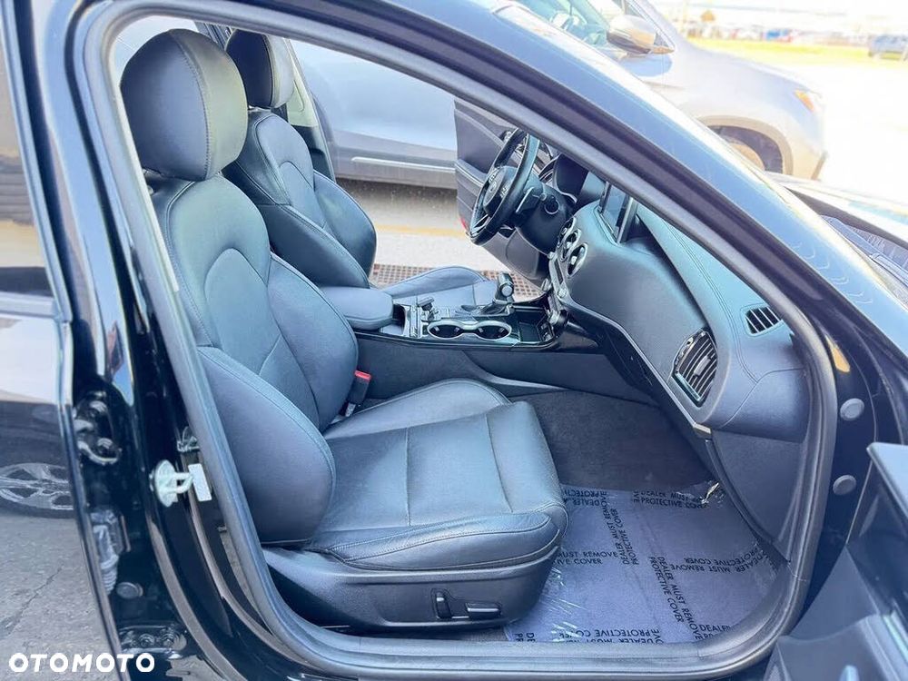 Kia Stinger 2.0 T-GDI GT Line - 12