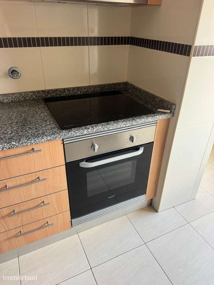 Apartamento T2 - Excelentes áreas - Perto da CESPU - Grande imagem: 3/16