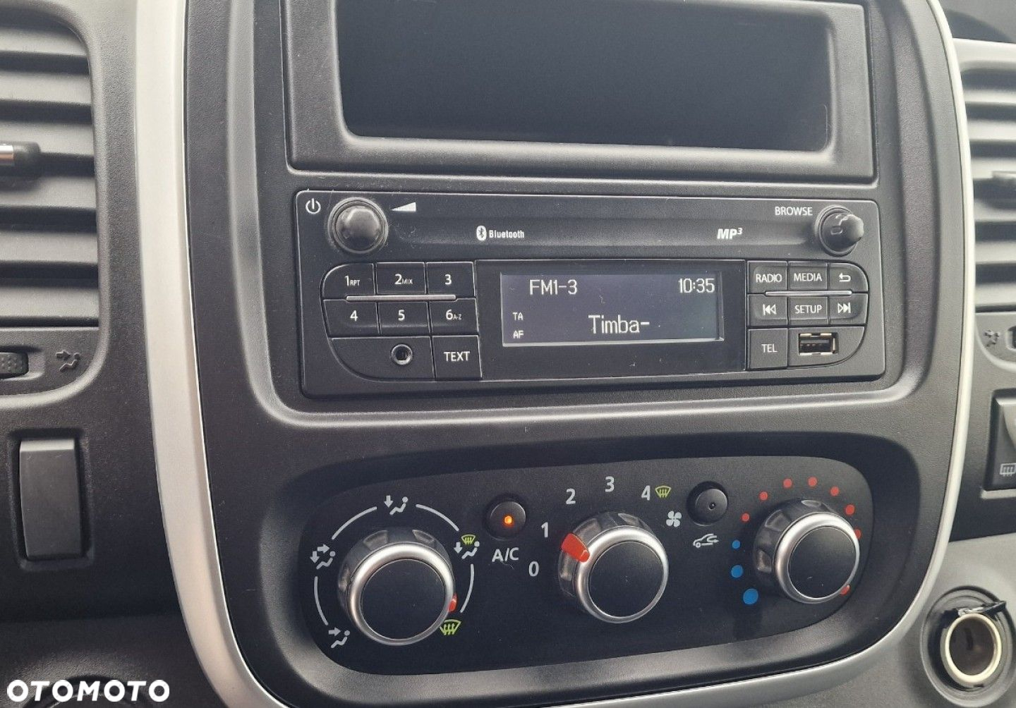 Renault Trafic - 13
