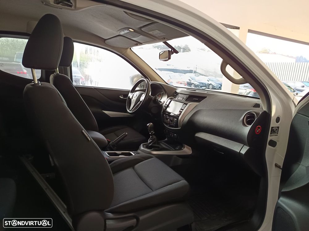 Nissan Navara 2.3 dCi KC 4WD N-Connecta - 17