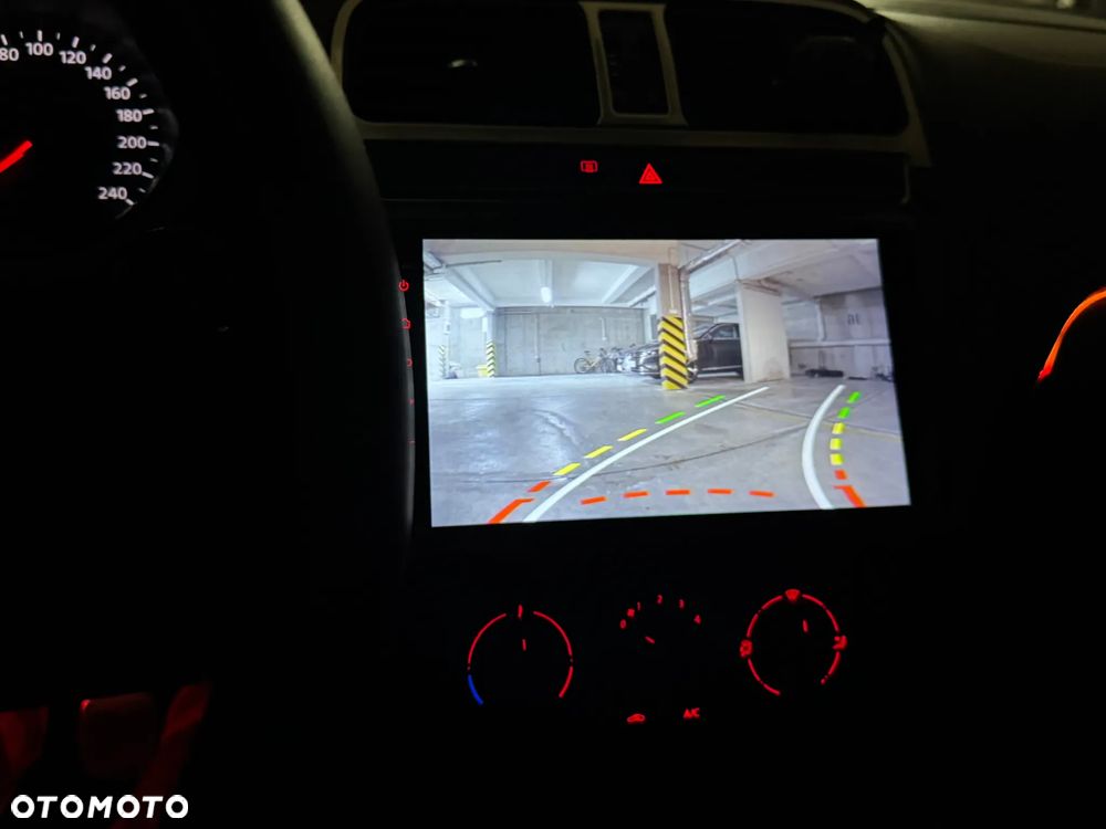 Volkswagen Polo 1.4 TDI (Blue Motion Technology) Trendline - 25