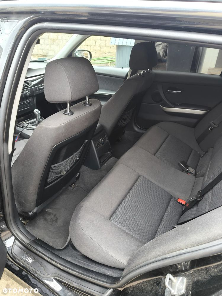 BMW Seria 3 318d - 8