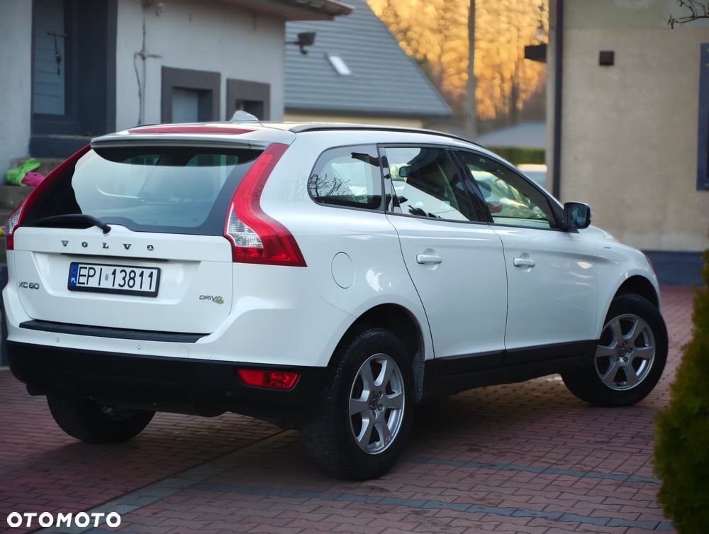 Volvo XC 60 D4 Kinetic - 23